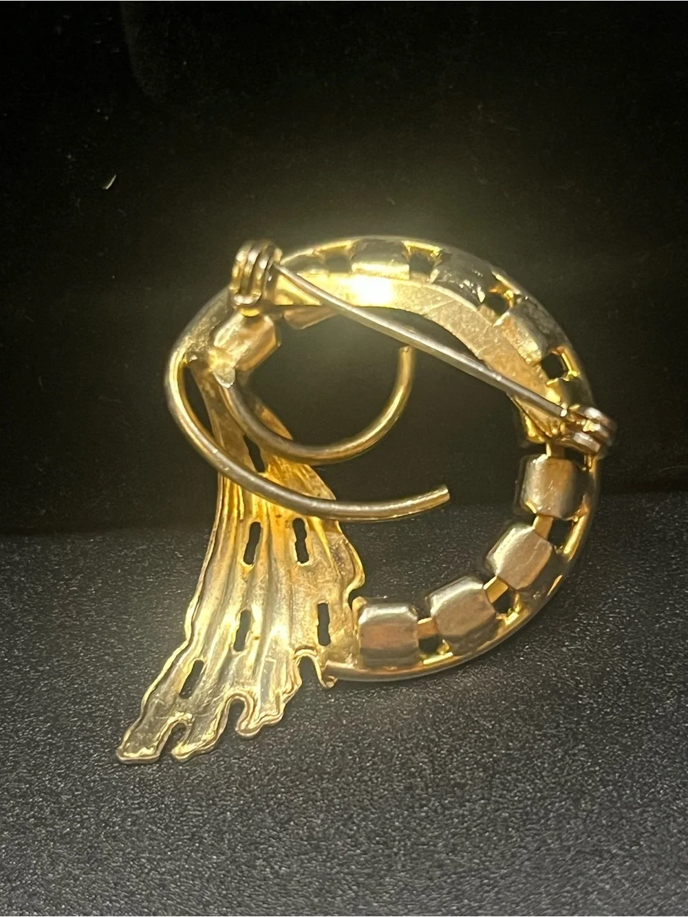 Vintage Red Rhinestone Gold Tone Swirl Brooch